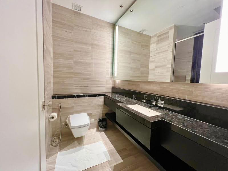 Four Seasons Private Residences : โฟร์ ซีซั่นส์ ไพรเวท เรสสิเด้นซ์, กรุงเทพ, 300 ถนนเจริญกรุง, ยานนาวา, สาทร, กรุงเทพ, 121 ตร.ม., คอนโด ขาย, โดย Rojjana Jindasri, 500514428 - DDproperty.com