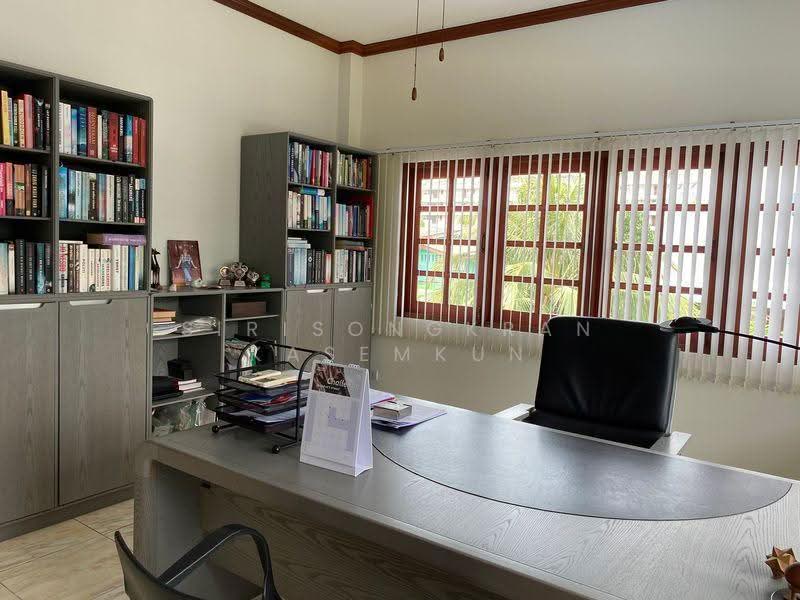 6-BR Villa, Prachuap Khiri Khan, Hua Hin, Prachuap Khiri Khan, 6 Bedrooms, 420 sqm, Villa For Sale, by Sirisongkran Kasemkun, 500514542 - DDproperty.com