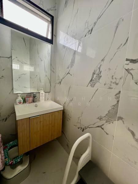 Patio Ratchayothin, Bangkok, Phahonyothin 32, Chan Kasem, Chatuchak, Bangkok, 3 Bedrooms, 263 sqm, Townhouse For Sale, by Thananthorn Wongvarnkaseam, 500514547 - DDproperty.com