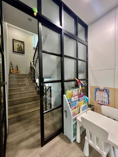 Patio Ratchayothin, Bangkok, Phahonyothin 32, Chan Kasem, Chatuchak, Bangkok, 3 Bedrooms, 263 sqm, Townhouse For Sale, by Thananthorn Wongvarnkaseam, 500514547 - DDproperty.com