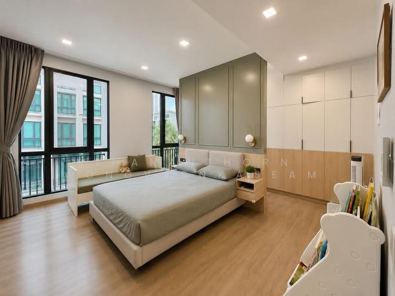 Patio Ratchayothin, Bangkok, Phahonyothin 32, Chan Kasem, Chatuchak, Bangkok, 3 Bedrooms, 263 sqm, Townhouse For Sale, by Thananthorn Wongvarnkaseam, 500514547 - DDproperty.com