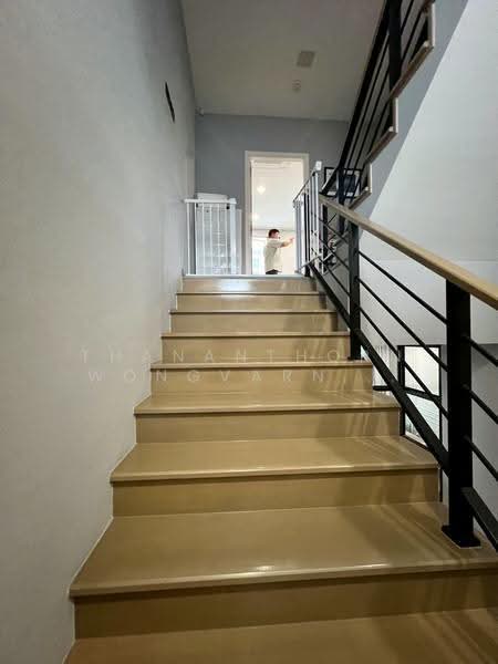 Patio Ratchayothin, Bangkok, Phahonyothin 32, Chan Kasem, Chatuchak, Bangkok, 3 Bedrooms, 263 sqm, Townhouse For Sale, by Thananthorn Wongvarnkaseam, 500514547 - DDproperty.com
