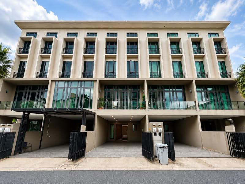 Patio Ratchayothin, Bangkok, Phahonyothin 32, Chan Kasem, Chatuchak, Bangkok, 3 Bedrooms, 263 sqm, Townhouse For Sale, by Thananthorn Wongvarnkaseam, 500514547 - DDproperty.com