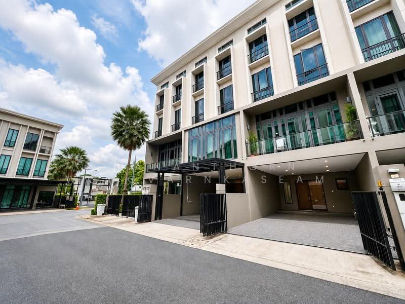 Patio Ratchayothin, Bangkok, Phahonyothin 32, Chan Kasem, Chatuchak, Bangkok, 3 Bedrooms, 263 sqm, Townhouse For Sale, by Thananthorn Wongvarnkaseam, 500514547 - DDproperty.com