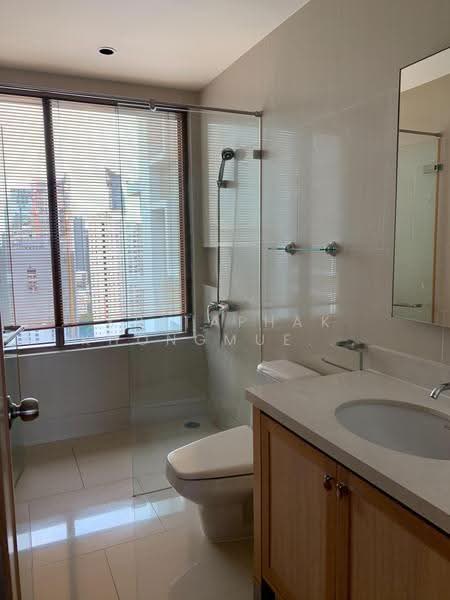 The Emporio Place, Bangkok, 93 Soi Sukhumvit 24, Sukhumvit Road, Khong Tan, Khlong Toei, Bangkok, 3 Bedrooms, 161 sqm, Condo For Rent, by Kritaphak Khongmueang, 500514554 - DDproperty.com