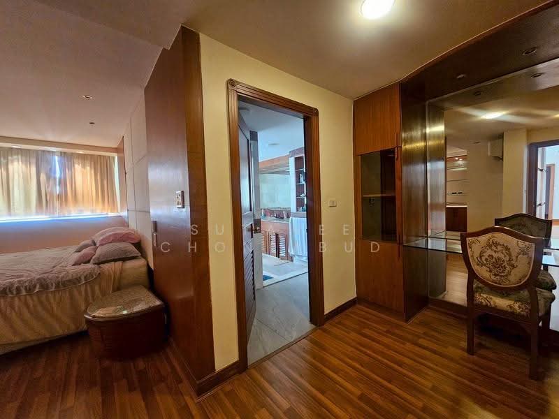 President Park Sukhumvit 24, Bangkok, 99 Sukhumvit 24 Alley, Khlongtoei Nua, Watthana, Bangkok, 3 Bedrooms, 260 sqm, Condo For Rent, by Sutavee Chonlabud, 500514559 - DDproperty.com