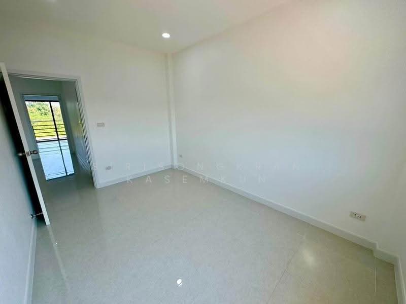 2-BR Townhouse, Prachuap Khiri Khan, Thap Tai, Hua Hin, Prachuap Khiri Khan, 2 Bedrooms, 135 sqm, Townhouse For Sale, by Sirisongkran Kasemkun, 500514566 - DDproperty.com