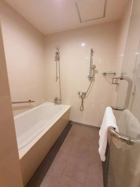 Schloss at Thonglor, Bangkok, Thonglor Soi 16, Khlong Tan Nua, Watthana, Bangkok, 2 Bedrooms, 90 sqm, Condo For Rent, by Sutavee Chonlabud, 500514598 - DDproperty.com