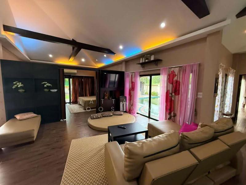 Baan Dusit Pattaya Lake, Chon Buri (Pattaya), Entrance Road, Huai Yai, Bang Lamung (Pattaya), Chon Buri (Pattaya), 4 Bedrooms, 233 sqm, Villa For Sale, by Nattasak Poosuwan, 500514620 - DDproperty.com