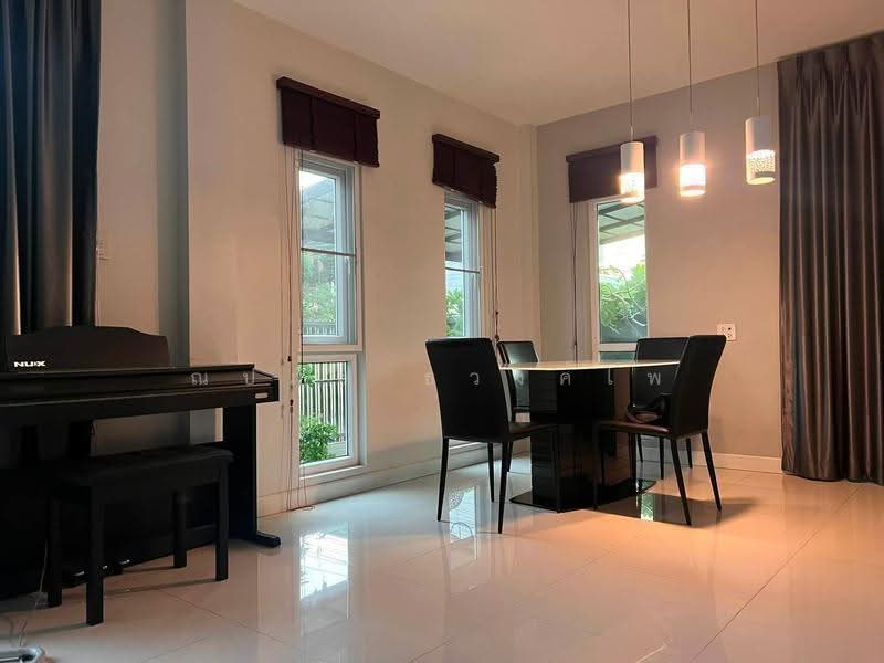 House with Land For Rent, Sukhumvit 71 (Pridi Banomyong 14) Close to BTS Phra Khanong, Bangkok, สุขุมวิท 71, Phra Kanong Nua, Watthana, Bangkok, 4 Bedrooms, 160 sqm, Single Detached House For Rent, by ณปภัช ธวงค์ไพ, 500514684 - DDproperty.com