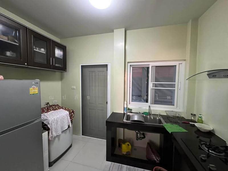 House with Land For Rent, Sukhumvit 71 (Pridi Banomyong 14) Close to BTS Phra Khanong, Bangkok, สุขุมวิท 71, Phra Kanong Nua, Watthana, Bangkok, 4 Bedrooms, 160 sqm, Single Detached House For Rent, by ณปภัช ธวงค์ไพ, 500514684 - DDproperty.com