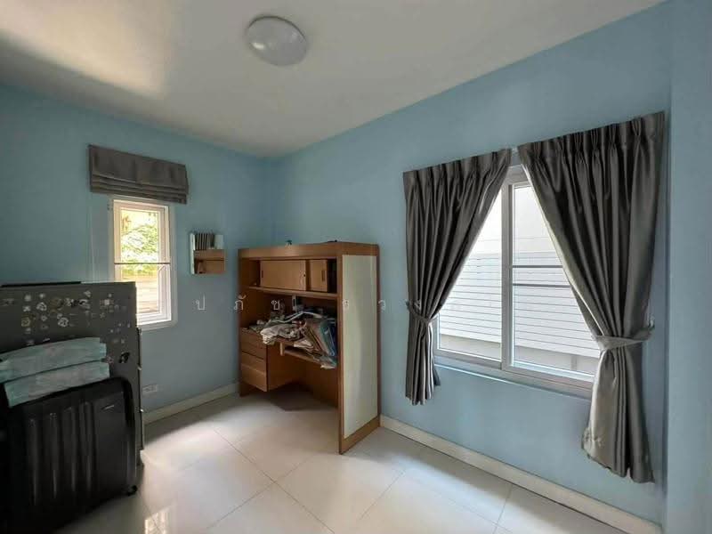 House with Land For Rent, Sukhumvit 71 (Pridi Banomyong 14) Close to BTS Phra Khanong, Bangkok, สุขุมวิท 71, Phra Kanong Nua, Watthana, Bangkok, 4 Bedrooms, 160 sqm, Single Detached House For Rent, by ณปภัช ธวงค์ไพ, 500514684 - DDproperty.com