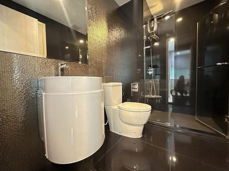 Rhythm Sukhumvit 36-38, Bangkok, 55 Soi Sukhumvit 36, Sukhumvit Road, Phra Kanong, Khlong Toei, Bangkok, 2 Bedrooms, 55 sqm, Condo For Sale, by Pavadee Boonyarith, 500514694 - DDproperty.com