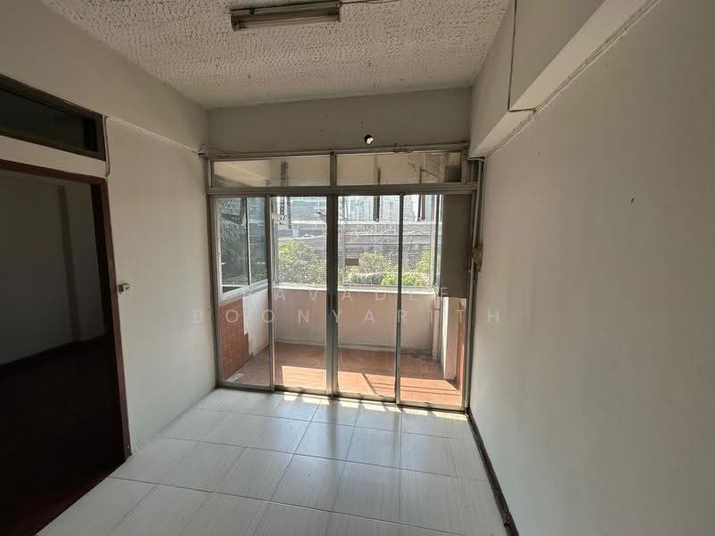 Ruenrudee Condominium, Bangkok, 19 Sukhumvit Soi 1, Khlongtoei Nua, Watthana, Bangkok, 2 Bedrooms, 44 sqm, Condo For Sale, by Pavadee Boonyarith, 500514698 - DDproperty.com