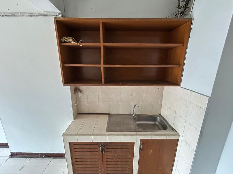 Ruenrudee Condominium, Bangkok, 19 Sukhumvit Soi 1, Khlongtoei Nua, Watthana, Bangkok, 2 Bedrooms, 44 sqm, Condo For Sale, by Pavadee Boonyarith, 500514698 - DDproperty.com
