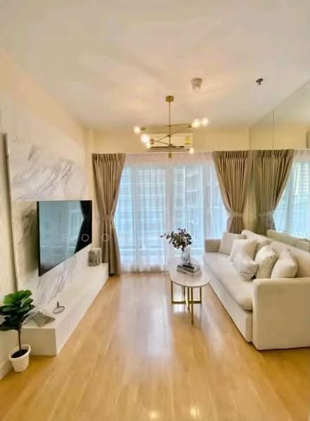 The Parkland Grand Asoke-Phetchaburi, Bangkok, 1811 Phetchaburi Rd, Bang Kapi, Huai Khwang, Bangkok, 1 Bedroom, 36 sqm, Condo For Sale, by Pavadee Boonyarith, 500514751 - DDproperty.com