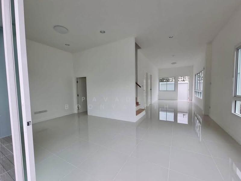 undefined, Bangkok, Thung Song Hong, Lak Si, Bangkok, 5 Bedrooms, 410 sqm, Single Detached House For Sale, by Pavadee Boonyarith, 500514800 - DDproperty.com