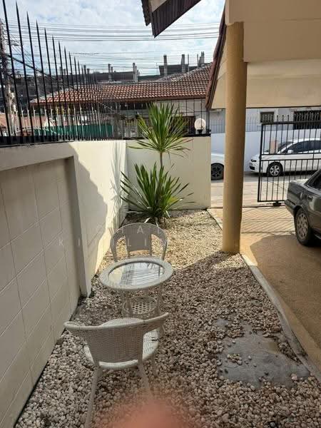 4-BR Villa, Chon Buri (Pattaya), Nong Pru, Bang Lamung (Pattaya), Chon Buri (Pattaya), 4 Bedrooms, 264 sqm, Villa For Sale, by Chalisa Kitilimtrakul, 500514801 - DDproperty.com
