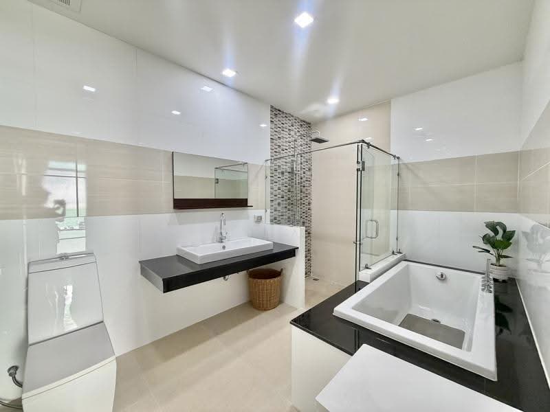Casalunar Paradiso, Chon Buri (Pattaya), Sukhumvit Road, Saen Suk, Muang Chon Buri, Chon Buri (Pattaya), 2 Bedrooms, 97 sqm, Condo For Rent, by Paula ., 500514822 - DDproperty.com