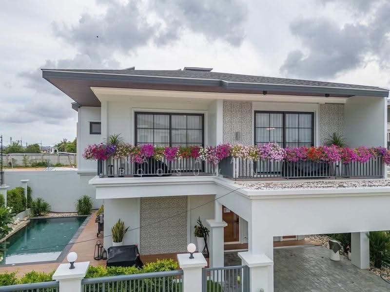 Rungsii Village Pattaya, Chon Buri (Pattaya), 91 Soi Tonmamuangsongton 5, Nong Pru, Bang Lamung (Pattaya), Chon Buri (Pattaya), 3 Bedrooms, 305 sqm, Single Detached House For Sale, by Nattasak Poosuwan, 500514845 - DDproperty.com