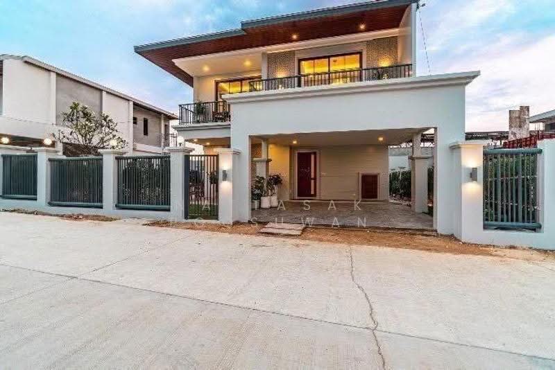 Rungsii Village Pattaya, Chon Buri (Pattaya), 91 Soi Tonmamuangsongton 5, Nong Pru, Bang Lamung (Pattaya), Chon Buri (Pattaya), 3 Bedrooms, 305 sqm, Single Detached House For Sale, by Nattasak Poosuwan, 500514845 - DDproperty.com