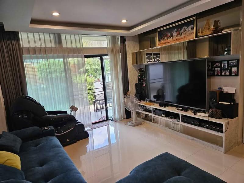 บ้าน 3-ห้องนอน, กรุงเทพ, ทวีวัฒนา, กรุงเทพ, 300 ตร.ม., บ้านเดี่ยว ขาย, โดย Anthea Khwanngam, 500514878 - DDproperty.com