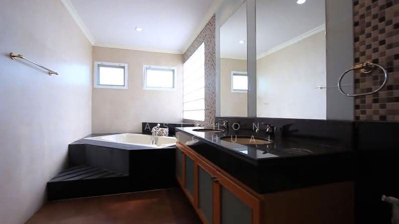 BT Residence, Bangkok, 8 Soi Sukhumvit 8, Khlong Toei, Bangkok, 4 Bedrooms, 460 sqm, Apartment For Rent, by Sasithon Phonchuai, 500514903 - DDproperty.com