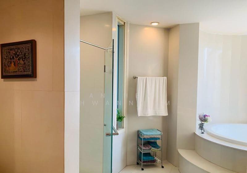 Watermark Chaophraya, Bangkok, Soi Charoennakorn 39-41, Charoennakorn Road, Bang Lam Phu Lang, Khlong San, Bangkok, 3 Bedrooms, 242 sqm, Condo For Sale, by Anthea Khwanngam, 500514912 - DDproperty.com