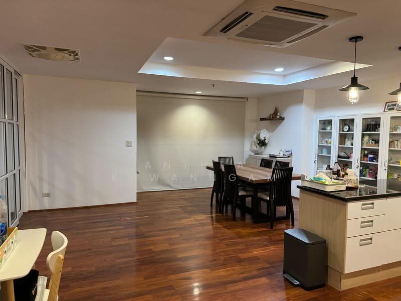 Urbana Langsuan, Bangkok, 55 Langsuan Road, Lumphini, Pathum Wan, Bangkok, 3 Bedrooms, 300 sqm, Condo For Sale, by Anthea Khwanngam, 500514930 - DDproperty.com