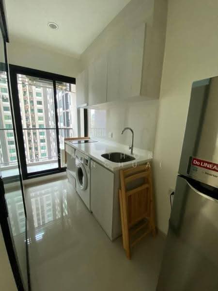 Life Asoke, Bangkok, Asoke-Dindang Road, Bang Kapi, Huai Khwang, Bangkok, 1 Bedroom, 29 sqm, Condo For Sale, by Sasithon Phonchuai, 500515004 - DDproperty.com