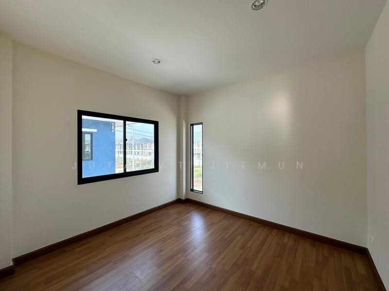 CPN Ninn Wongwaen - Lam Luk Ka Klong 6, Pathum Thani, Soi Khlong Hok, Bung Kham Proi, Lam Luk Ka, Pathum Thani, 4 Bedrooms, 168 sqm, Single Detached House For Rent, by Jutarat Jitmun, 500515105 - DDproperty.com