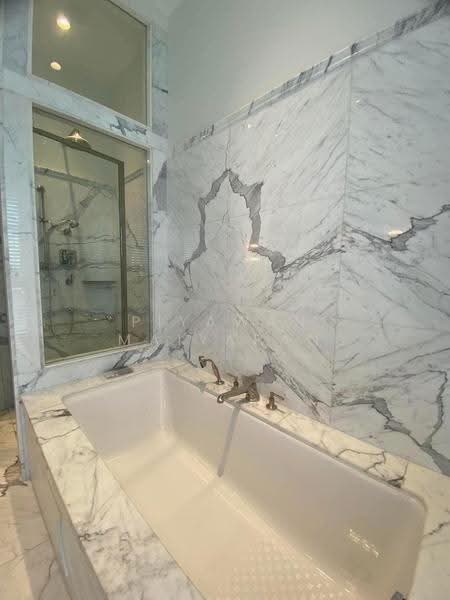 98 Wireless, Bangkok, 98 Wireless Road, Lumphini, Pathum Wan, Bangkok, 2 Bedrooms, 132 sqm, Condo For Rent, by Piyawan Maiyapan, 500515147 - DDproperty.com