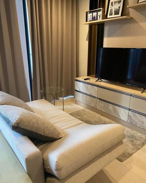 Noble Ploenchit, Bangkok, 1035 Ploenchit Road, Lumphini, Pathum Wan, Bangkok, 1 Bedroom, 45 sqm, Condo For Rent, by Piyawan Maiyapan, 500515159 - DDproperty.com