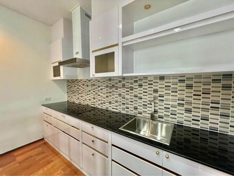Noble Ora, Bangkok, Soi Sukhumvit 55, Sukhumvit Road, Khlong Tan Nua, Watthana, Bangkok, 2 Bedrooms, 115 sqm, Condo For Rent, by Piyawan Maiyapan, 500515249 - DDproperty.com