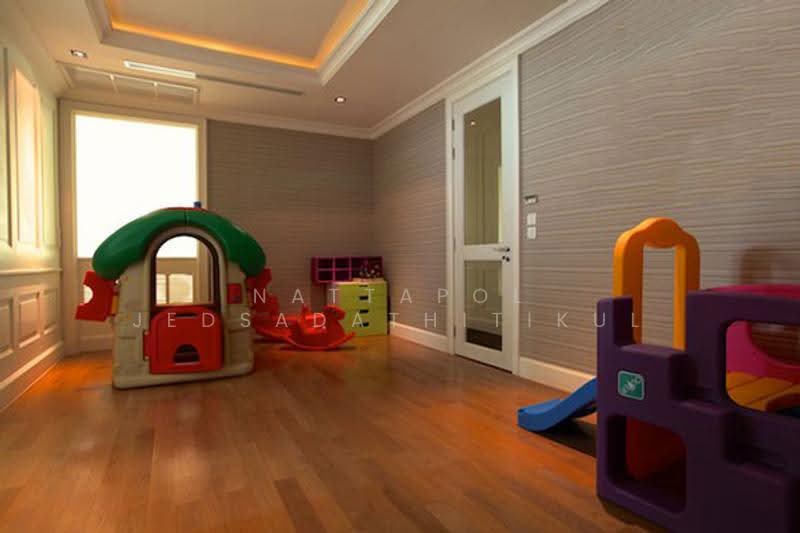 Royce Private Residences, Bangkok, 61 Soi Sukhumvit 31, Khlongtoei Nua, Watthana, Bangkok, 2 Bedrooms, 111 sqm, Condo For Rent, by Nattapol Jedsadathitikul, 500515287 - DDproperty.com