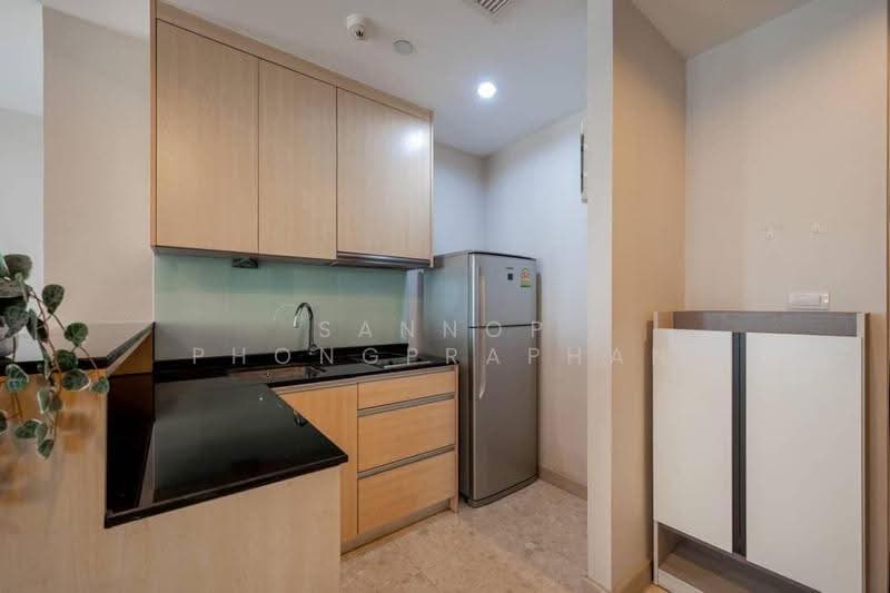 Sathorn Gardens, Bangkok, 39 South Sathorn Road, Thung Maha Mek, Sathon, Bangkok, 1 Bedroom, 63 sqm, Condo For Sale, by Sannop Phongpraphan, 500515316 - DDproperty.com