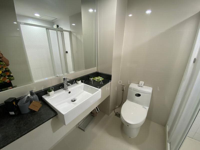 The Kris Ratchada 17, Bangkok, Inthamara 45 Alley, Din Daeng, Bangkok, Studio, 30 sqm, Condo For Sale, by Nattapol Jedsadathitikul, 500515317 - DDproperty.com