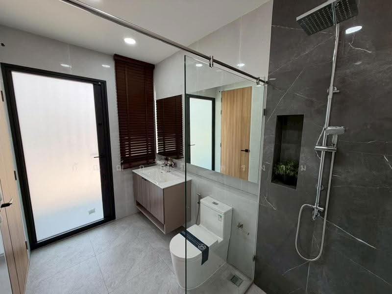 Preecha Ram 3 - Rat Phatthana, Bangkok, Saphan Sung, Bangkok, 4 Bedrooms, 453 sqm, Single Detached House For Sale, by kanthapoom pornngam, 500515334 - DDproperty.com