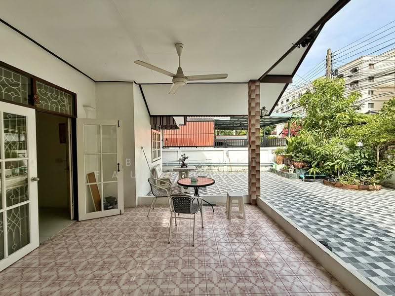 บ้านเดี่ยว พัทยากลาง, Chon Buri (Pattaya), พัทยากลาง, Nong Pru, Bang Lamung (Pattaya), Chon Buri (Pattaya), 2 Bedrooms, 110 sqm, Single Detached House For Sale, by Bunnavit Faungfupong, 500515345 - DDproperty.com