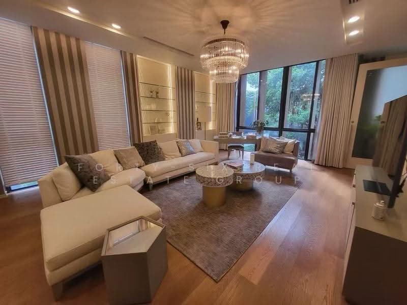 พระราม 9 คฤหาสน์หรู | บ้านเดี่ยว 3 ชั้น | 852 ตร.ม, Bangkok, Huai Khwang, Bangkok, 5 Bedrooms, 853 sqm, Villa For Rent, by Forty-Six Real Estate Group, 500515362 - DDproperty.com
