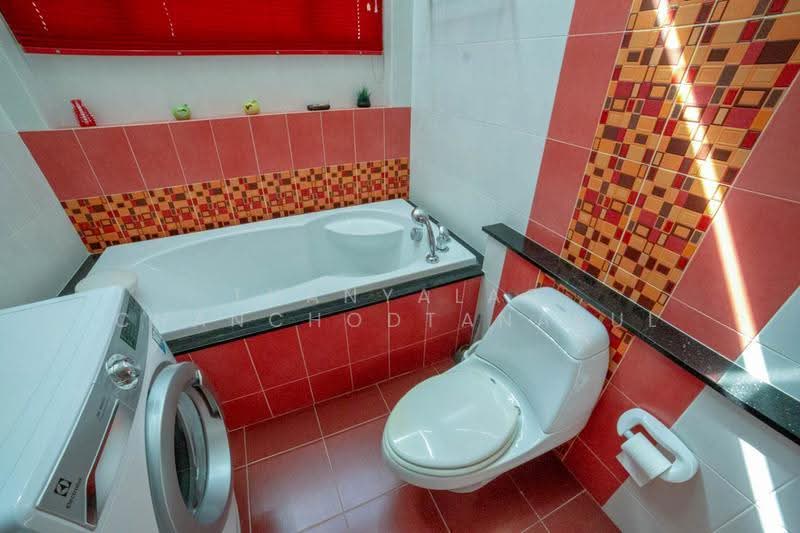 Baan Dusit Pattaya Lake, Chon Buri (Pattaya), Entrance Road, Huai Yai, Bang Lamung (Pattaya), Chon Buri (Pattaya), 3 Bedrooms, 180 sqm, Single Detached House For Sale, by Thanyalag Chanchodtanakul, 500515373 - DDproperty.com