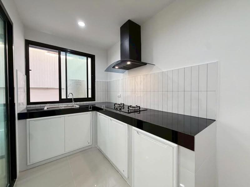Supalai Park Ville 2 Phaholyothin-Ramintra KM.1, Bangkok, Phaholyothin 48 Road (Intersection 33), Anusaowari, Bang Khen, Bangkok, 4 Bedrooms, 180 sqm, Single Detached House For Sale, by kanthapoom pornngam, 500515382 - DDproperty.com