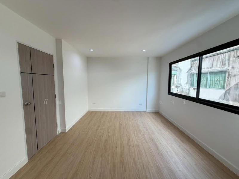 Supalai Park Ville 2 Phaholyothin-Ramintra KM.1, Bangkok, Phaholyothin 48 Road (Intersection 33), Anusaowari, Bang Khen, Bangkok, 4 Bedrooms, 180 sqm, Single Detached House For Sale, by kanthapoom pornngam, 500515382 - DDproperty.com