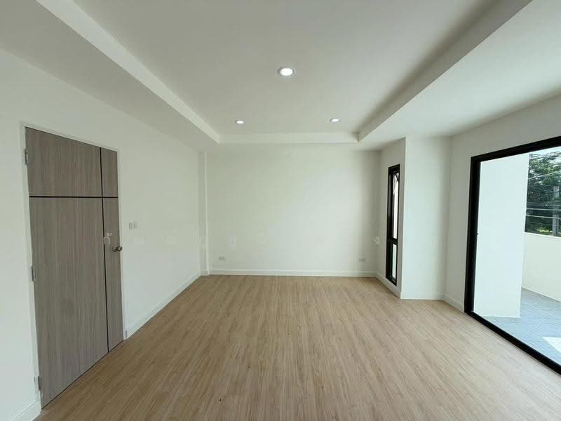 Supalai Park Ville 2 Phaholyothin-Ramintra KM.1, Bangkok, Phaholyothin 48 Road (Intersection 33), Anusaowari, Bang Khen, Bangkok, 4 Bedrooms, 180 sqm, Single Detached House For Sale, by kanthapoom pornngam, 500515382 - DDproperty.com