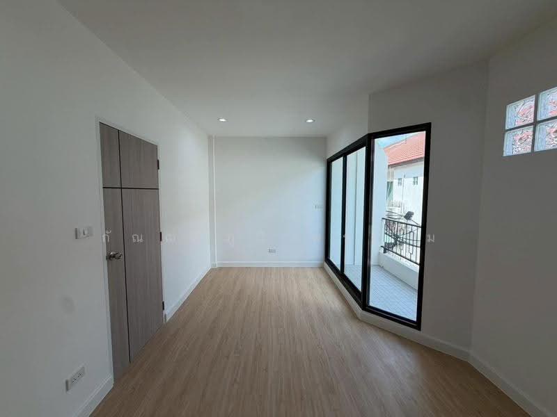 Supalai Park Ville 2 Phaholyothin-Ramintra KM.1, Bangkok, Phaholyothin 48 Road (Intersection 33), Anusaowari, Bang Khen, Bangkok, 4 Bedrooms, 180 sqm, Single Detached House For Sale, by kanthapoom pornngam, 500515382 - DDproperty.com