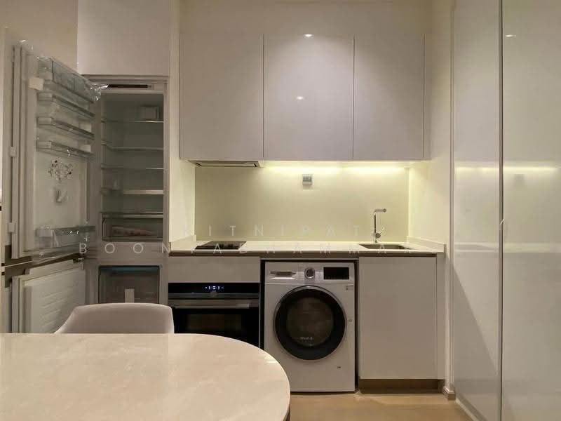 The Strand Thonglor, Bangkok, 36 Soi Sukhumvit 55, Khlong Tan Nua, Watthana, Bangkok, 1 Bedroom, 53 sqm, Condo For Rent, by Kitnipat Boonyadhammakul, 500515421 - DDproperty.com