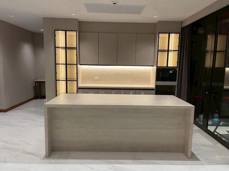 Evergreen Ville Bangna-Trad, Bangkok, 561 Bang Na-Trat 46, Bang Na, Bangkok, 4 Bedrooms, 445 sqm, Single Detached House For Rent, by Chotika Rakrungrueang, 500515447 - DDproperty.com