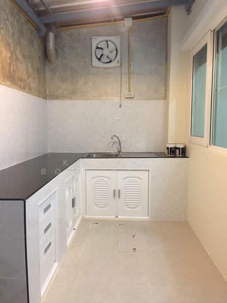 Golden Town Bangna-Kingkaew, Samut Prakan, Soi Kingkaew 31, Rachathewa, Bang Plee, Samut Prakan, 4 Bedrooms, 220 sqm, Townhouse For Sale, by Kitnipat Boonyadhammakul, 500515493 - DDproperty.com