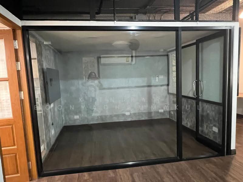 Silom Terrace Condominium, Bangkok, Silom, Bang Rak, Bangkok, 1 Bedroom, 80 sqm, Condo For Rent, by Kitnipat Boonyadhammakul, 500515501 - DDproperty.com