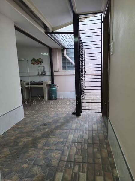 4-BR Townhouse, Bangkok, Lat Phrao, Bangkok, 4 Bedrooms, 325 sqm, Townhouse For Sale, by Kitnipat Boonyadhammakul, 500515538 - DDproperty.com